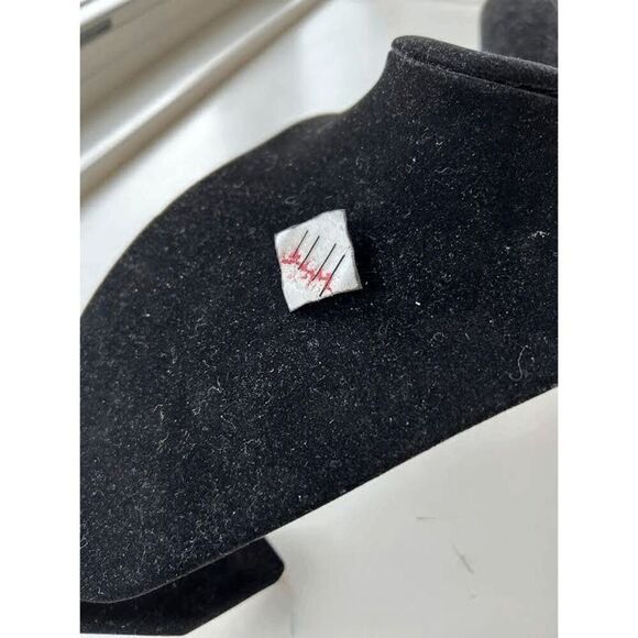 Vintage 90s Modernist Black White & Red Enameled Copper Pin - Abstract Design - Picture 2 of 3